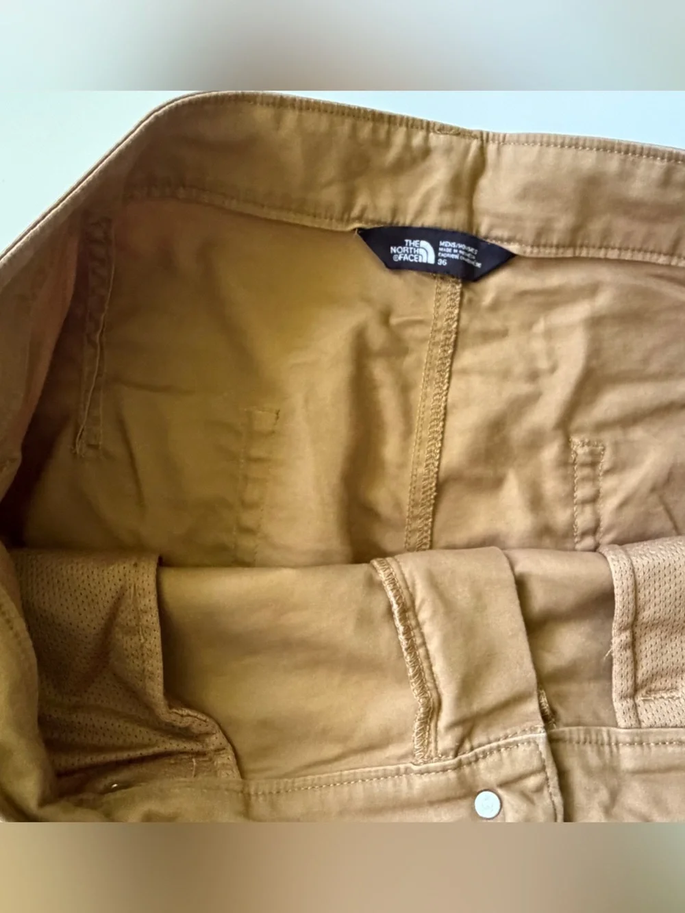 The North Face Chino Shorts Mens 36‎ Hiking Camping Outdoors